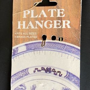 Plate hanger wall hanger for decorative plates of all size plates metal hanger